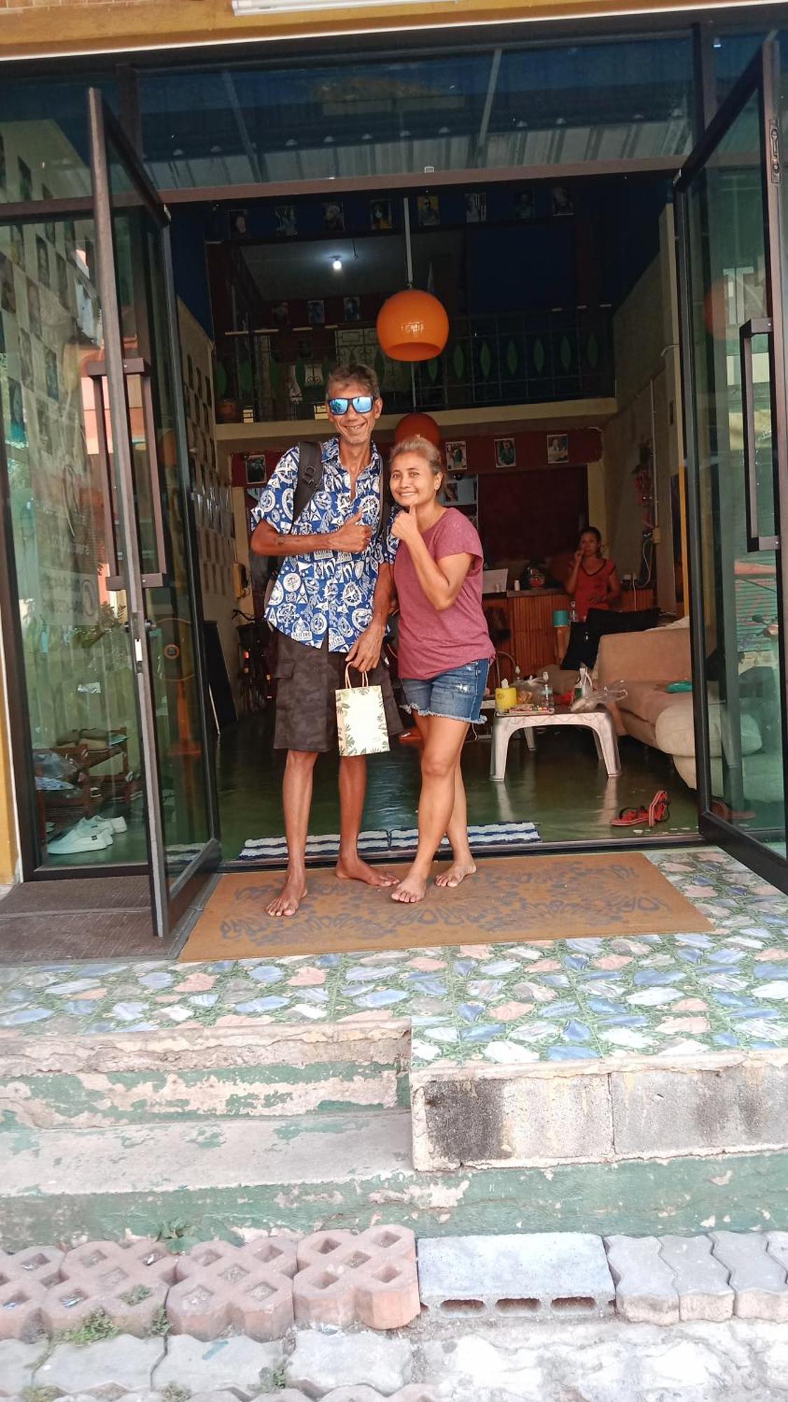 Banphe​ Hostel Exterior foto